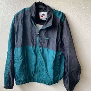 Nike wind breaker